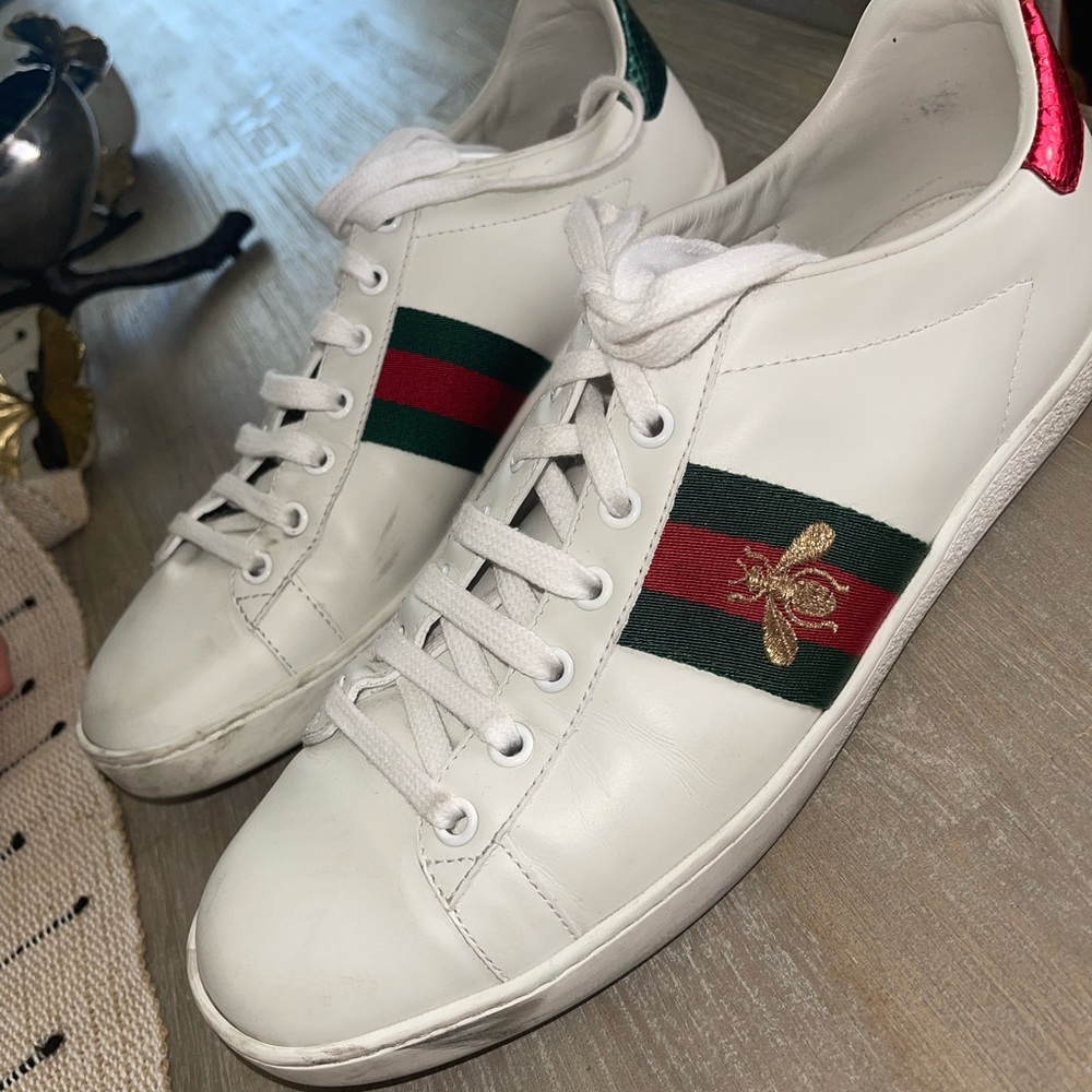 Gucci women’s ace sneakers great condition. Size 40/10 US